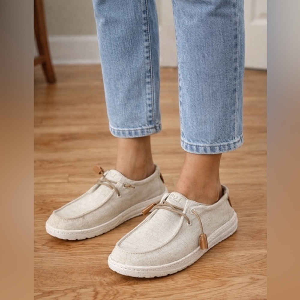 Hey Dude’s Wendy Washed Canvas Slip-On Casual Shoes Worn Only One Time Size 6